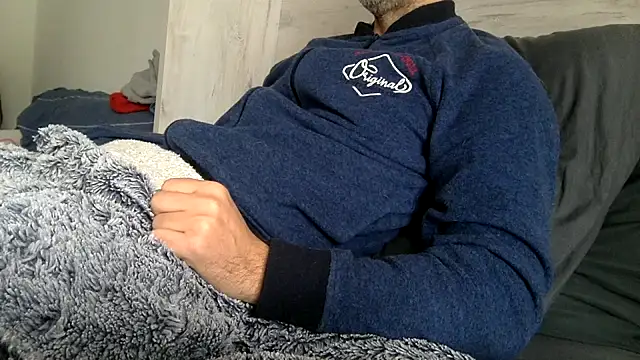 curioushetero online show from February 10, 2025, 11:36 am