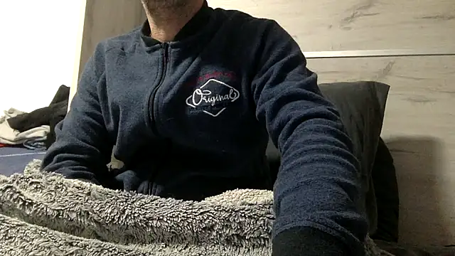 curioushetero online show from February 10, 2025, 6:03 pm