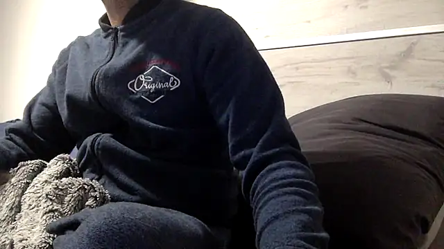 curioushetero online show from February 27, 2025, 7:04 pm