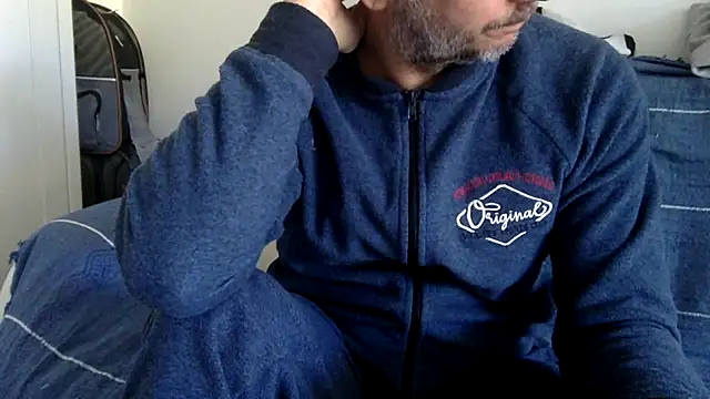 curioushetero online show from March 18, 2025, 11:52 am