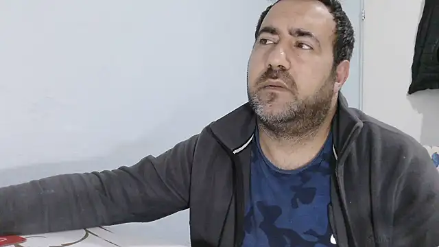 Snapshot of ZYXEL353 chatting on February 12, 2026, 5:30 pm ZYXEL353 online show from February 12, 2026, 5:30 pm