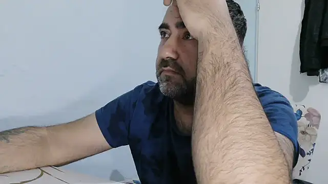 Snapshot of ZYXEL353 chatting on February 13, 2026, 11:23 pm ZYXEL353 online show from February 13, 2026, 11:23 pm