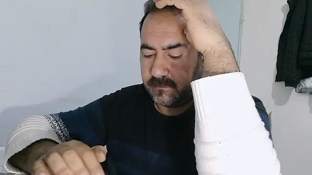 Snapshot of ZYXEL353 chatting on March 7, 2026, 11:24 pm ZYXEL353 online show from March 7, 2026, 11:24 pm