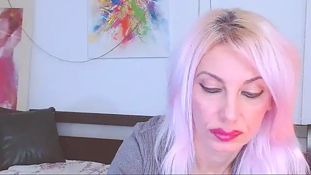 HoneyLara online show from January 18, 2025, 1:08 am