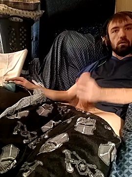 Snapshot of ShadowyTube chatting on January 7, 2025, 4:16 pm ShadowyTube online show from January 7, 2025, 4:16 pm