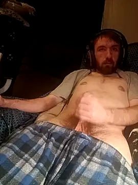 Snapshot of ShadowyTube chatting on January 13, 2025, 7:00 am ShadowyTube online show from January 13, 2025, 7:00 am