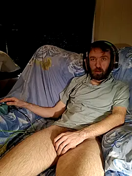 Snapshot of ShadowyTube chatting on February 10, 2025, 5:19 pm ShadowyTube online show from February 10, 2025, 5:19 pm