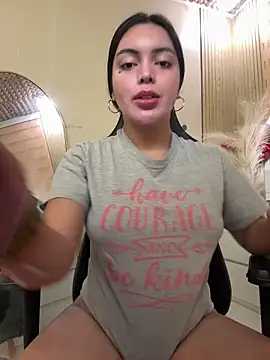 HotstuffCherrySummer online show from December 1, 2025, 8:52 am