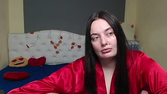 MilanaPrice online show from November 19, 2025, 6:30 pm