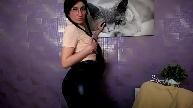 Snapshot of MaryEm976 chatting on March 31, 2026, 7:53 am MaryEm976 online show from March 31, 2026, 7:53 am