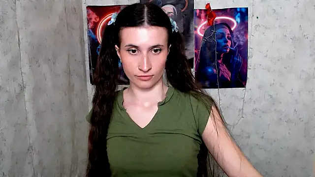 Snapshot of MaryEm976 chatting on April 18, 2026, 8:51 am MaryEm976 online show from April 18, 2026, 8:51 am