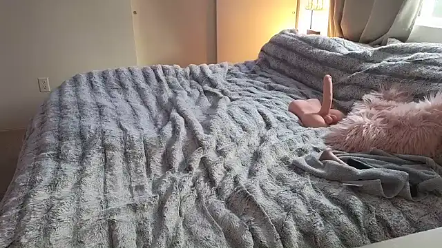 Snapshot of JESS_LOVES chatting on December 18, 2024, 7:08 pm JESS LOVES online show from December 18, 2024, 7:08 pm