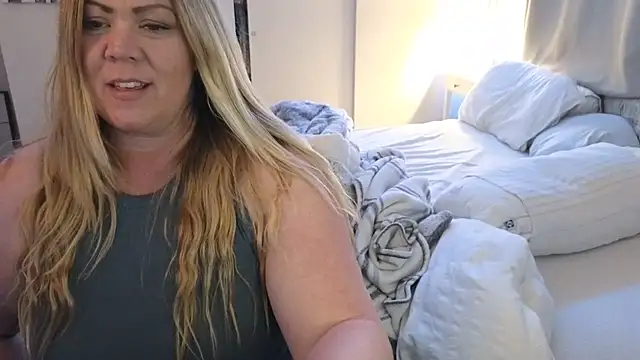 Snapshot of JESS_LOVES chatting on January 24, 2025, 5:10 am JESS LOVES online show from January 24, 2025, 5:10 am