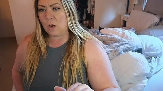 Snapshot of JESS_LOVES chatting on January 27, 2025, 11:00 pm JESS LOVES online show from January 27, 2025, 11:00 pm