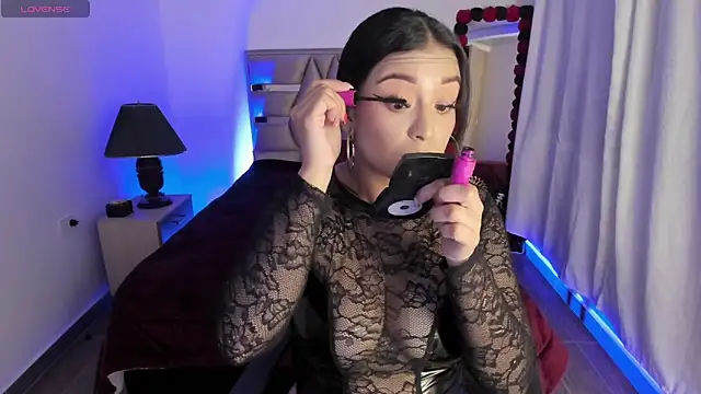 cristie ortiz online show from November 18, 2025, 11:37 pm