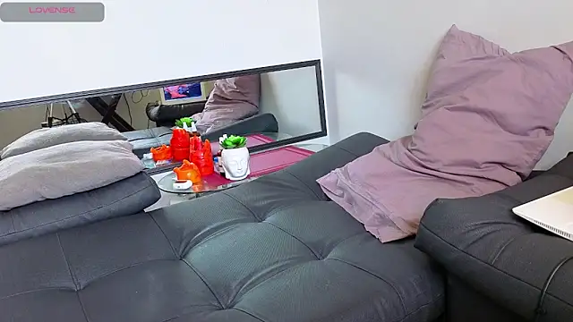 Snapshot of Matiashorney chatting on October 21, 2025, 7:25 pm Matiashorney online show from October 21, 2025, 7:25 pm