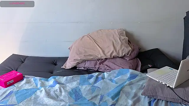 Snapshot of Matiashorney chatting on November 1, 2025, 6:43 pm Matiashorney online show from November 1, 2025, 6:43 pm