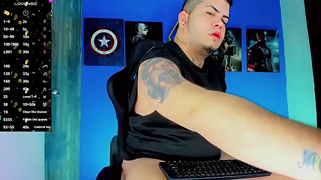 Snapshot of Thomas_chubbyxhot chatting on September 19, 2025, 11:22 am Thomas chubbyxhot online show from September 19, 2025, 11:22 am