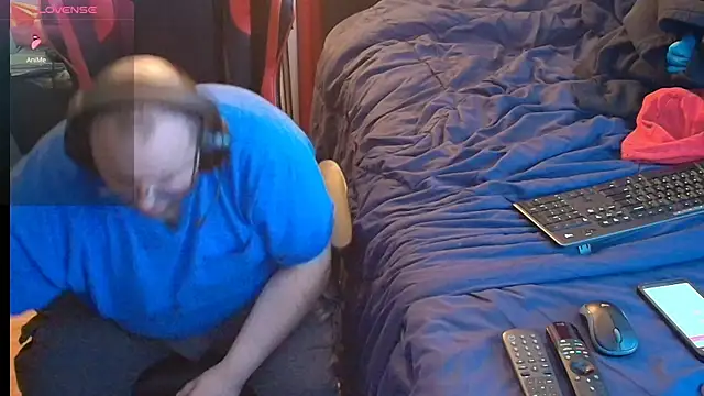 Snapshot of lefty15242 chatting on March 13, 2026, 3:35 am lefty15242 online show from March 13, 2026, 3:35 am