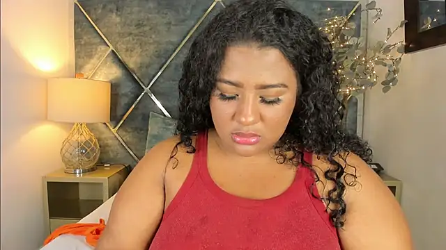 DannaFalco25 online show from January 13, 2025, 3:26 pm