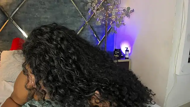 Snapshot of DannaFalco25 chatting on January 28, 2025, 10:34 pm DannaFalco25 online show from January 28, 2025, 10:34 pm