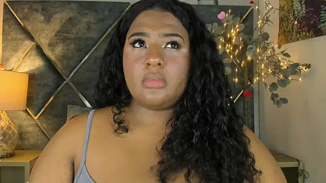 DannaFalco25 online show from March 4, 2025, 7:54 pm