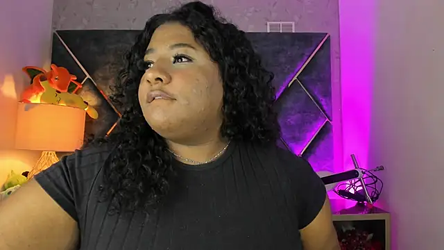 DannaFalco25 online show from September 15, 2025, 8:42 pm