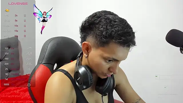 julya smith69 online show from September 24, 2025, 10:57 pm