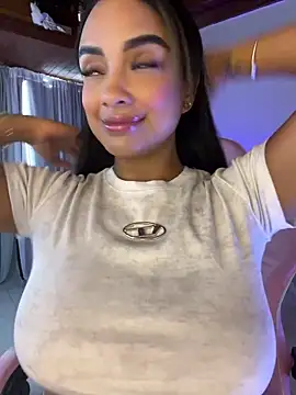 LEAH DOUUGLASS online show from January 19, 2025, 1:01 pm