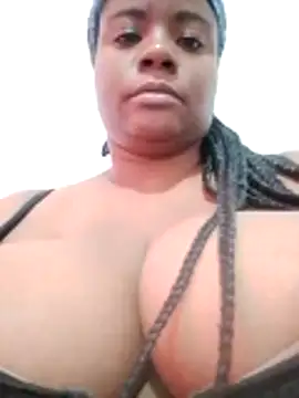 Snapshot of bigtitssxx chatting on November 2, 2025, 7:27 pm bigtitssxx online show from November 2, 2025, 7:27 pm