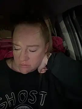 Snapshot of cinnatitties chatting on November 5, 2025, 6:57 am cinnatitties online show from November 5, 2025, 6:57 am