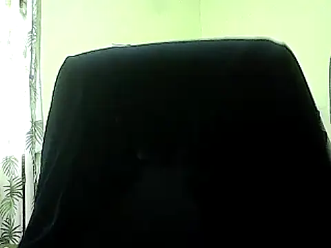 Snapshot of hott_scarlett chatting on January 5, 2025, 11:12 pm hott scarlett online show from January 5, 2025, 11:12 pm
