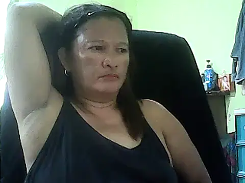 Snapshot of hott_scarlett chatting on January 20, 2025, 6:10 am hott scarlett online show from January 20, 2025, 6:10 am