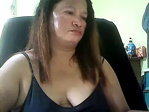 Snapshot of hott_scarlett chatting on February 5, 2025, 8:11 am hott scarlett online show from February 5, 2025, 8:11 am