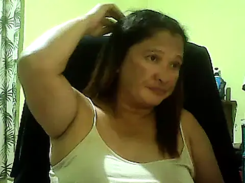 Snapshot of hott_scarlett chatting on March 22, 2025, 1:19 pm hott scarlett online show from March 22, 2025, 1:19 pm