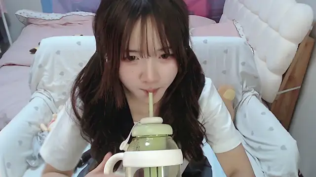 Sakura Anne online show from February 23, 2025, 8:49 am