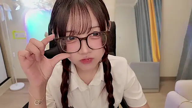Snapshot of Sakura_Anne chatting on April 9, 2026, 6:30 am Sakura Anne online show from April 9, 2026, 6:30 am