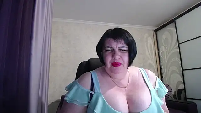 JuicyLady Di online show from February 15, 2025, 3:28 pm