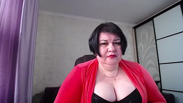 Snapshot of JuicyLady_Di chatting on October 28, 2025, 5:22 am JuicyLady Di online show from October 28, 2025, 5:22 am