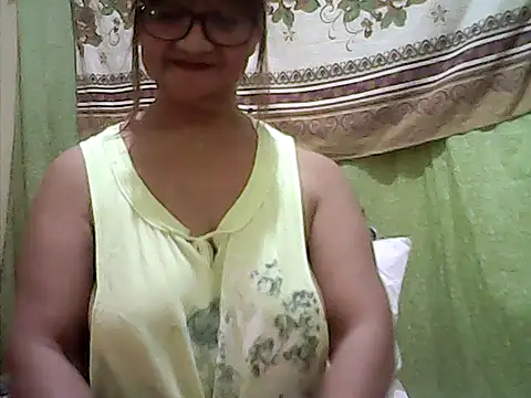 ScorpionLove12 online show from May 10, 2026, 4:01 pm