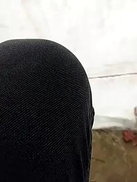 Snapshot of K-27 chatting on November 3, 2025, 3:24 pm K-27 online show from November 3, 2025, 3:24 pm