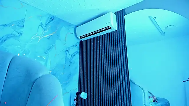 Snapshot of Katemoss70 chatting on December 29, 2024, 12:01 pm Katemoss70 online show from December 29, 2024, 12:01 pm