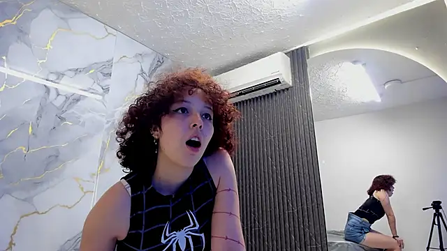 Snapshot of Katemoss70 chatting on January 18, 2025, 12:15 pm Katemoss70 online show from January 18, 2025, 12:15 pm