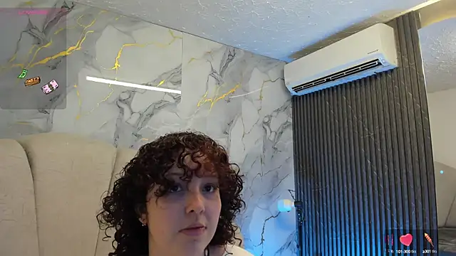 Snapshot of Katemoss70 chatting on March 8, 2025, 12:09 pm Katemoss70 online show from March 8, 2025, 12:09 pm