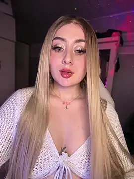 Snapshot of Sam_Thompsoon_ chatting on April 9, 2026, 2:44 am Sam Thompsoon online show from April 9, 2026, 2:44 am