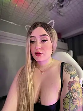 Snapshot of Sam_Thompsoon_ chatting on April 24, 2026, 3:31 am Sam Thompsoon online show from April 24, 2026, 3:31 am