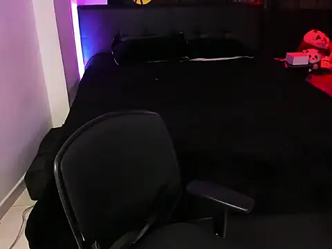 lia minami online show from April 22, 2026, 10:22 pm