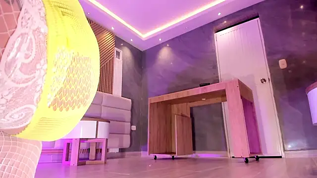 Snapshot of ArchieCollins chatting on January 25, 2025, 2:37 am ArchieCollins online show from January 25, 2025, 2:37 am