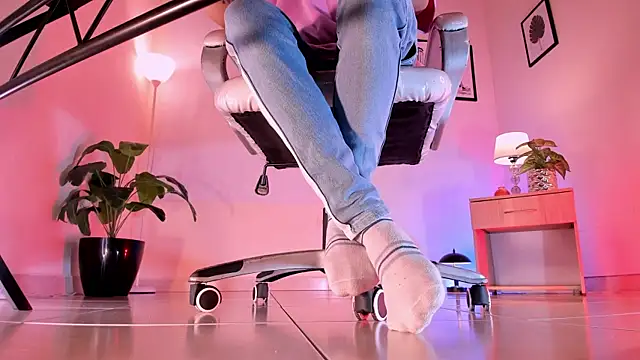 Snapshot of ArchieCollins chatting on October 15, 2025, 8:53 pm ArchieCollins online show from October 15, 2025, 8:53 pm