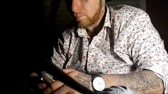 Snapshot of HentaiXSenpai chatting on May 21, 2026, 2:18 am HentaiXSenpai online show from May 21, 2026, 2:18 am